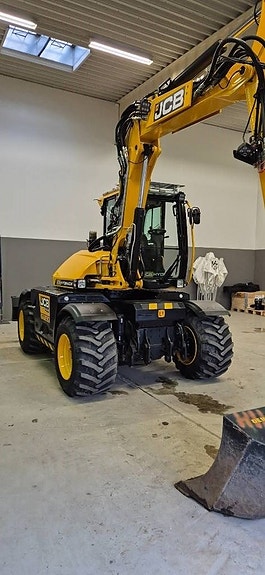 JCB Hydradig