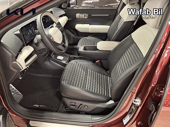 Kia EV4 8 of 14