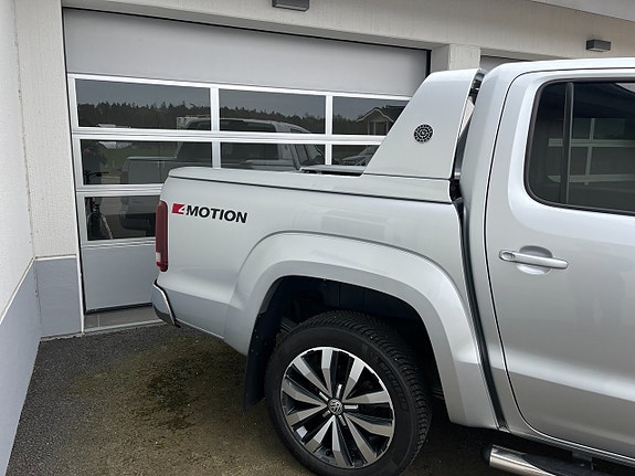 Volkswagen Amarok 4 of 5