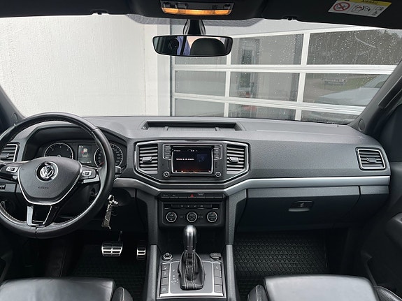 Volkswagen Amarok 11 of 12