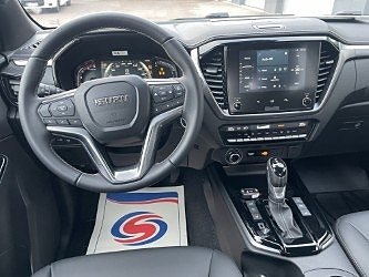 Isuzu D-max 4 of 5