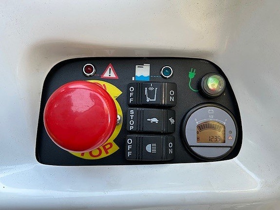 Lövsug Glutton Elektrisk Gatustädare 4 of 7