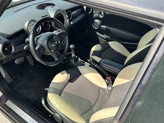 MINI Clubman Cooper SD 6 of 10