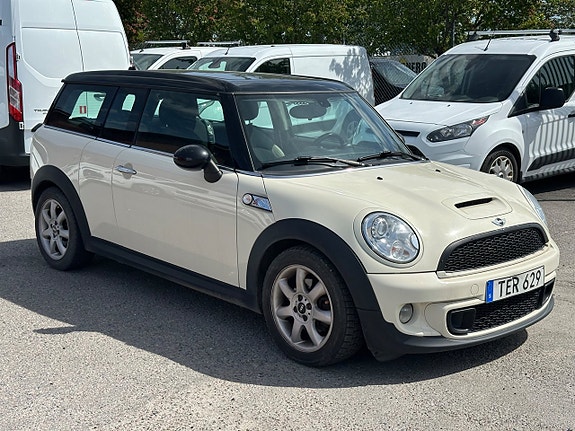 MINI Clubman Cooper SD 2 of 5