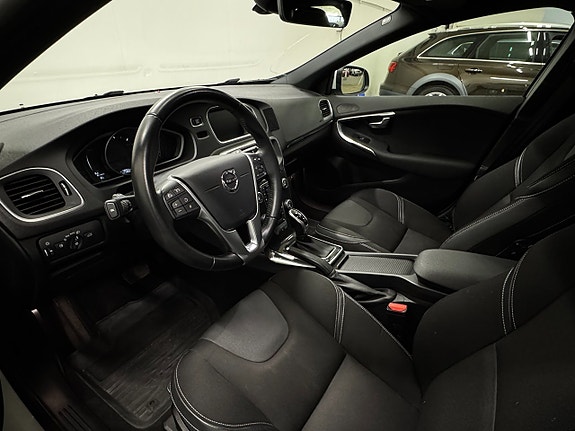 Volvo V40 10 of 21