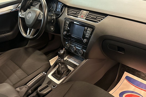 Skoda Octavia 6 of 10