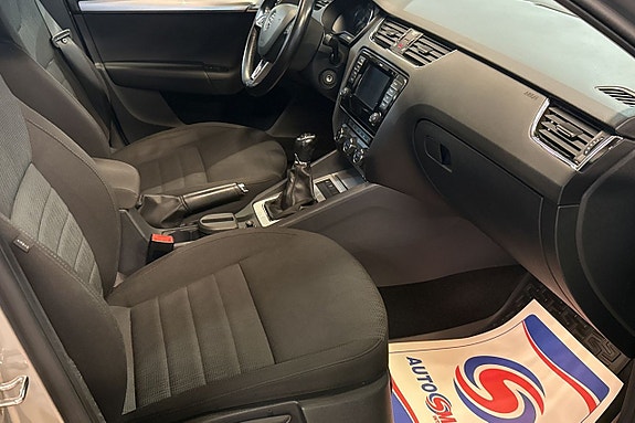 Skoda Octavia 7 of 10