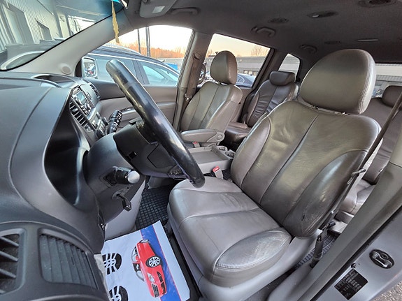 Kia Carnival 17 of 18