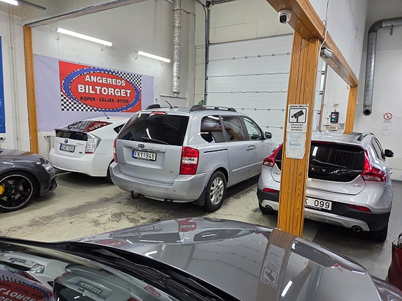 Kia Carnival 6 of 18