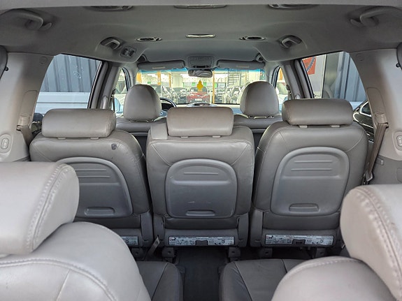 Kia Carnival 13 of 18
