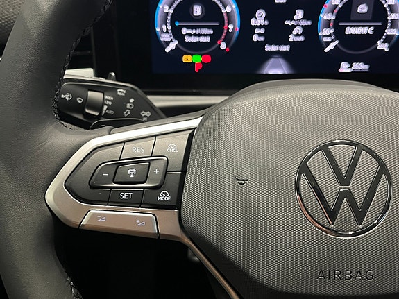 Volkswagen T-Roc 14 of 20