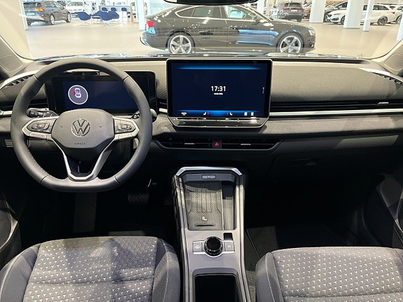 Volkswagen T-Roc 9 of 20