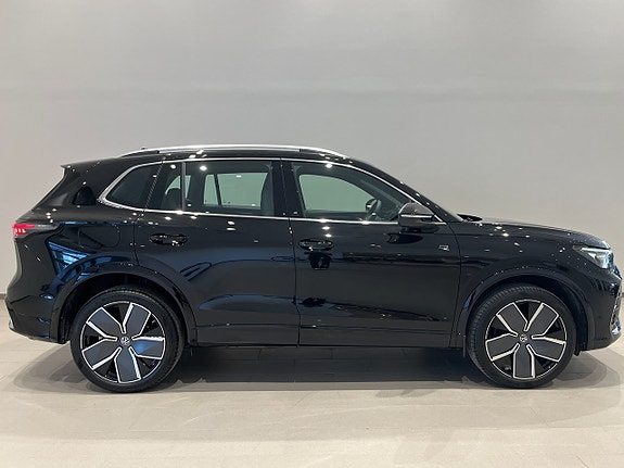 Volkswagen Tiguan 4 of 22