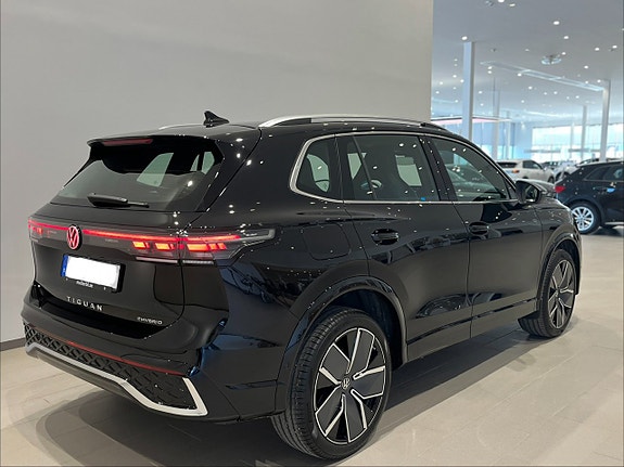 Volkswagen Tiguan 6 of 22