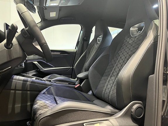 Volkswagen Tiguan 12 of 22