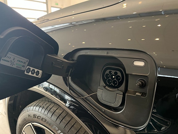 Volkswagen Tiguan 22 of 22