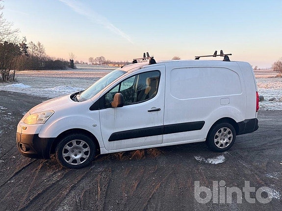 Lätt lastbil PEUGEOT PARTNER 1,6 HDI -  11.500mil