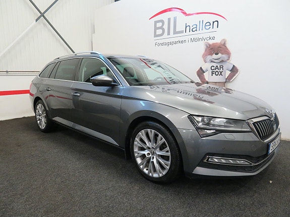 Skoda Superb 2 of 5