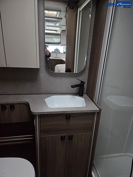 Kabe Imperial Travel Master Intergrated 810 Tandem LT 12 of 12
