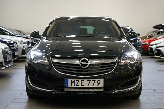Opel Insignia 3 of 5