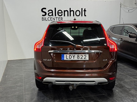 Volvo XC60 8 of 26