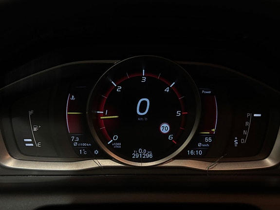 Volvo XC60 17 of 26