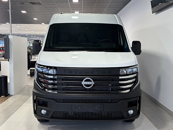 Nissan Interstar 2 of 5