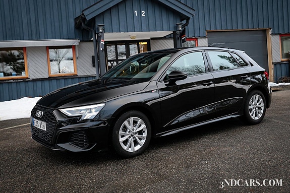 Audi A3 2 of 18