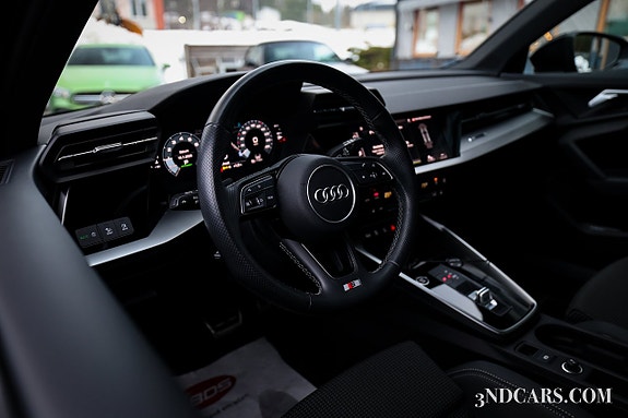 Audi A3 9 of 18