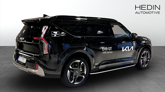 Kia EV9 2 of 13