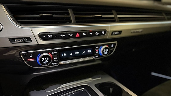 Audi Q7 18 of 29
