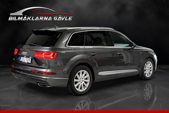 Audi Q7 7 of 29