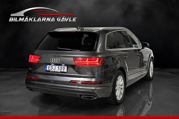 Audi Q7 6 of 29