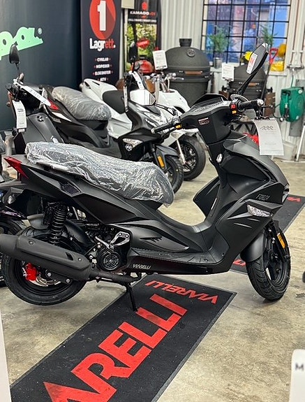 Moped Viarelli Forza mattsvart Klass 1 - 45 km/h 2 of 6