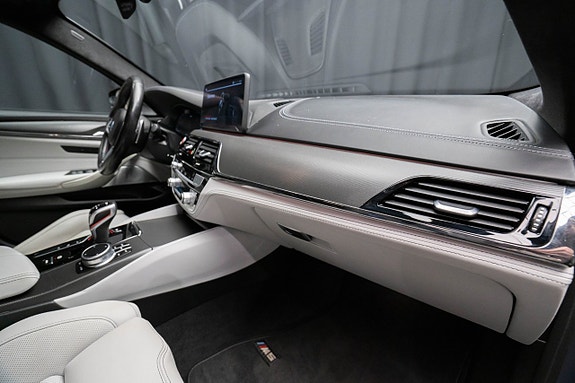 BMW M5 17 of 27