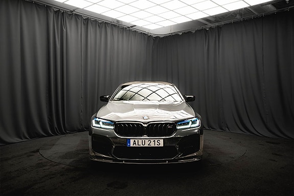 BMW M5 3 of 27