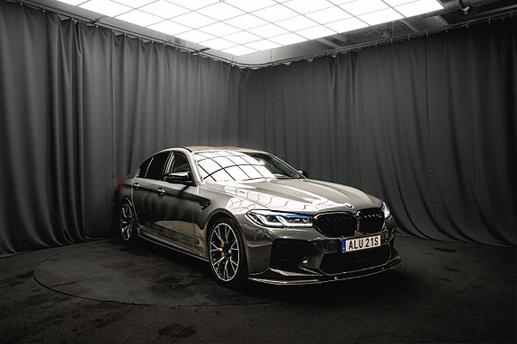 BMW M5 4 of 27