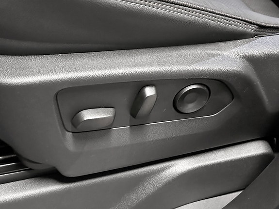 Chevrolet Silverado 1500 16 of 20