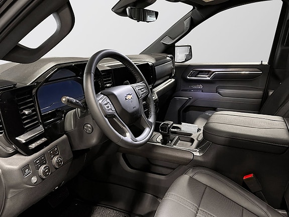 Chevrolet Silverado 1500 9 of 20