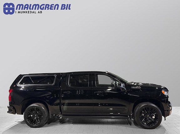 Chevrolet Silverado 1500 2 of 20