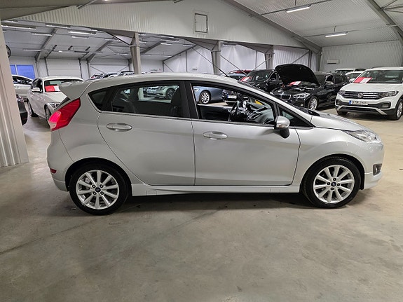 Ford Fiesta 3 of 11