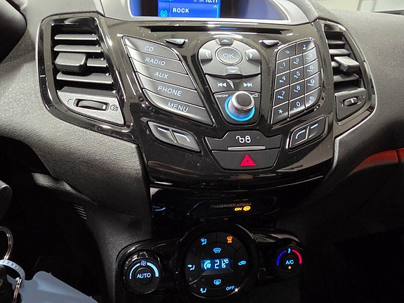 Ford Fiesta 9 of 11