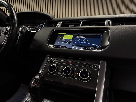 Land Rover Range Rover 16 of 26