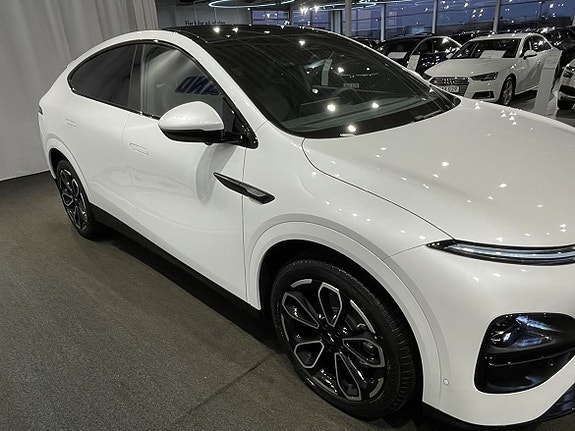XPeng G6 8 of 27
