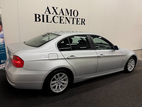 BMW 325i 7 of 14