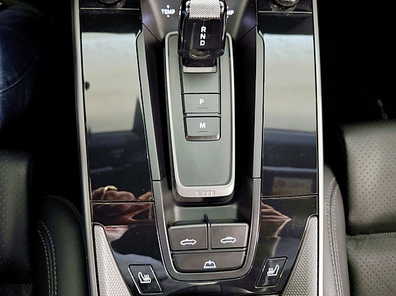 Porsche 911 Carrera 4S 23 of 26
