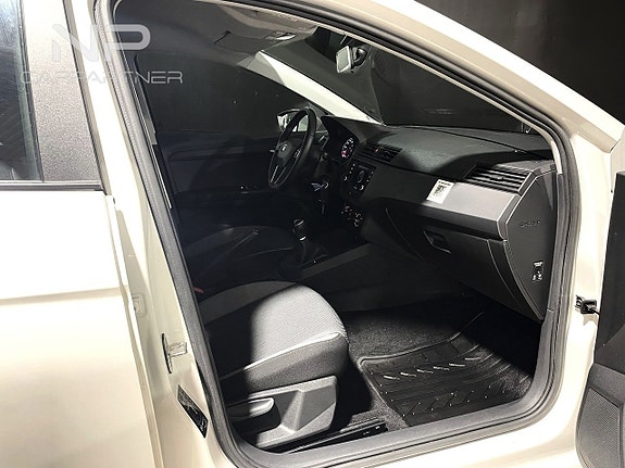 Seat Ibiza 5 of 16