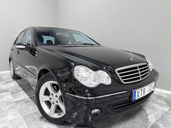 Mercedes-Benz C180 2 of 5