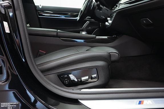 BMW 740i 22 of 25