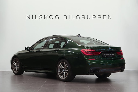 BMW 740i 7 of 25